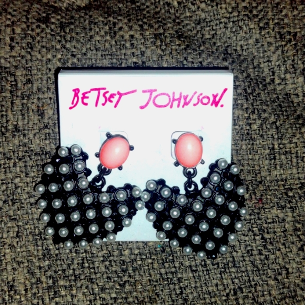 ❤️Betsey Johnson❤️Earings